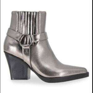 BCBG NWT WOMEN’S PEWTER BOOTS THE CASSIDY FITS TRUE TO SIZE THIS BOOT SIZE 6